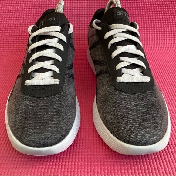 Skechers on the go glide sprint walking shoe women’s 10 - Picture 2 of 8